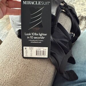 Miraclesuit Black Plunge Bra with Adjustable Straps